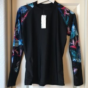 CREW NECKL LONG SLEEVE RASH GUARD
